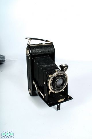 Vintage Voigtlander Bessa 6x9 Folding Camera (early)