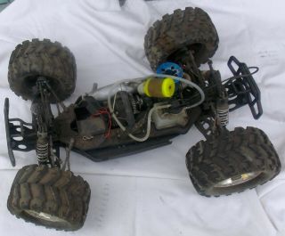 Vintage Redcat Racing Rc 1/8 Scale Earthquake Nitro Monster Truck Chassis