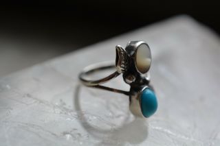 Vintage Native American Sterling Silver Turquoise Mother Of Pearl Ring Size 4.  5