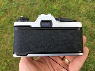 Vintage OLYMPUS OM - 10 Camera with Zuiko MC Auto - S f=50mm Lens JAPAN - VERY GOOD 4