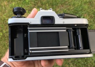 Vintage OLYMPUS OM - 10 Camera with Zuiko MC Auto - S f=50mm Lens JAPAN - VERY GOOD 7