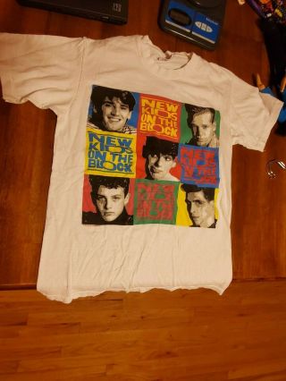 Vintage 1989 Kids On The Block T Shirt Size M Medium Hangin Tough Tour