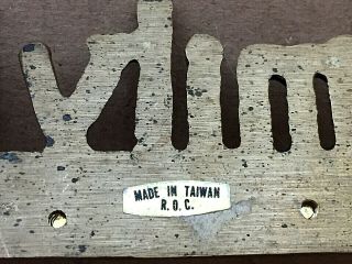 Vintage R.  O.  C.  Key Holder Rack Wall Mounted Brass Hanger Hooks Taiwan 2