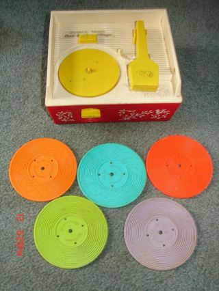 Vintage Fisher Price Music Box Record Player 995 5 Records