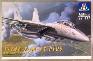 Italeri 1/48 F - 14a Tomcat Plus Us Navy Fighter Vintage Plastic Model Kit