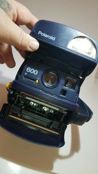 POLAROID 600 Instant Camera BLUE Very,  Handle,  Zoom,  Light Control, 6