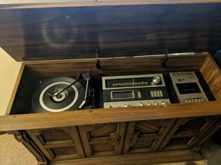 Magnavox Record Player,  Tape Player,  And Am Fm Radio Console Ba6277pe01