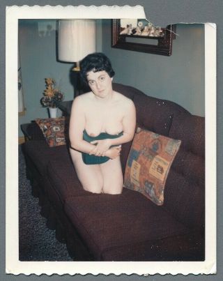 Kinky Amateur Couch - Sex Housewife Nude Woman Vintage Polaroid Snapshot Photo