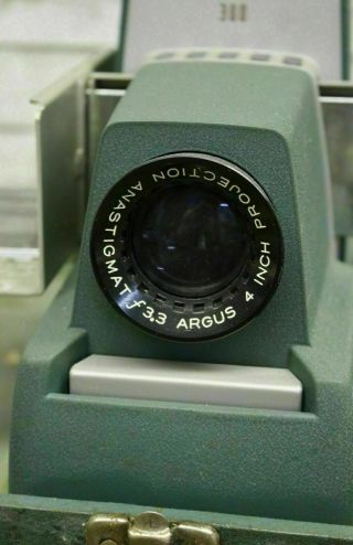 Vintage Argus 300 Slide Projector In Carrying Case W/ Kodachrome Slides Bundle 6