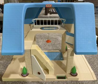 Vintage Little Tikes Dollhouse Blue Roof Large Family Play House