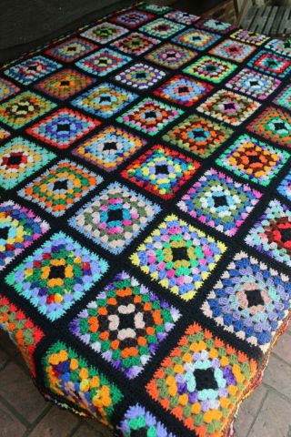 Vintage Handmade Crochet Granny Square Patchwork Afghan/throw Unique Edging