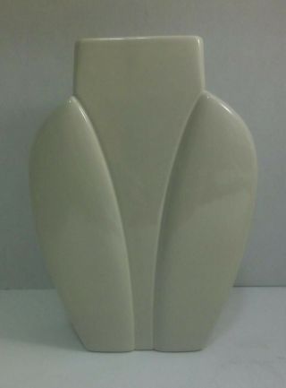 Vintage Royal Haeger Pottery Cream White Art Deco Vase 4426 10 " Tall X 7 " Wide
