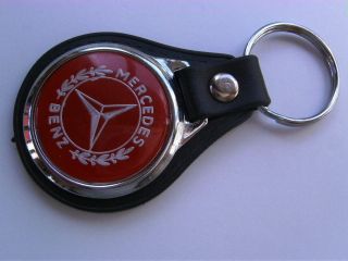 Mercedes - Benz Vintage Red - Keychain Key Ring