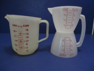 Vintage Tupperware 2 Cup Measure 134 - 3 & Wet/Dry Measure Cup 4