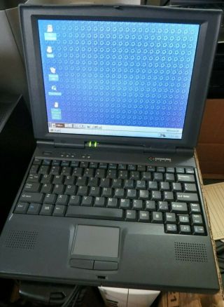 Vintage Gateway 2000 Solo 2100 Laptop Windows 95 Pentum