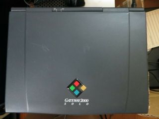 Vintage Gateway 2000 Solo 2100 Laptop Windows 95 Pentum 7