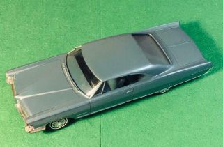 Vintage 1965 Pontiac 2 - Door Hardtop 1/25 Promo Model,