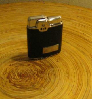Vintage Ronson " Essex " Lizard Wrap Pocket Lighter - 1950 