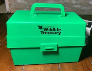 ILLUSTRATED WILDLIFE TREASURY Vtg Green Carry Case Approx.  450 Cards Animal 3