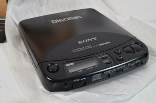 VTG Sony Discman Model D - 121 MEGA BASS Portable CD Player Walkman w/AC 4