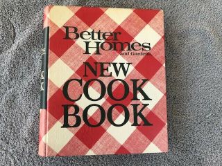 Better Homes And Gardens Cook Book 1974 5 - Ring Binder 8th Ed.  7th Printing