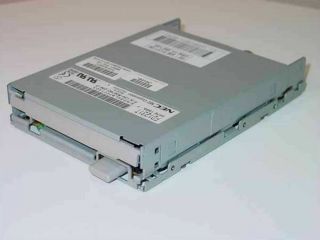 Compaq 1.  44 Mb 3.  5 " Floppy Drive - Fd1231t (136436 - 001)