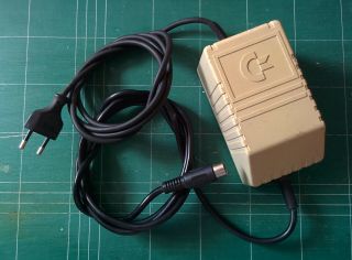 Vintage Commodore 64 Power Supply Unit Psu 220v