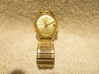 Vintage Accutron Wristwatch With Metal Band And Calendar