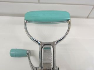 Vintage Flint Best Ekco Hand Mixer Turquoise Handle Stainless Egg Beater 4