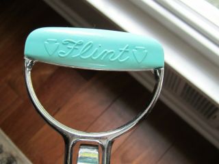 Vintage Flint Best Ekco Hand Mixer Turquoise Handle Stainless Egg Beater 5