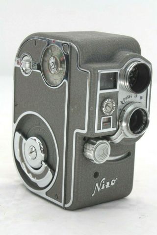 NIZO Rapider EXPOSOMAT 8 cine camera,  Rodenstock 12.  5mm f1.  9 lens 5