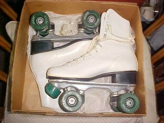 Vintage Roller Derby Skates Womens Size 7 White/ Green Urethane Wheels
