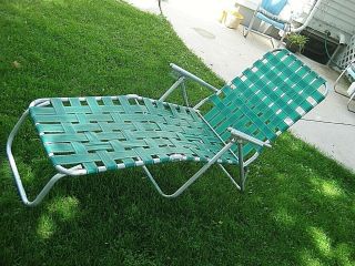 Vintage folding CHAISE LOUNGE WEBBED LAWN CHAIR GREEN SHAPE 2