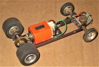 1960s Vintage 1/24 Classic Metal Slot Car Chassis With Fast Motor