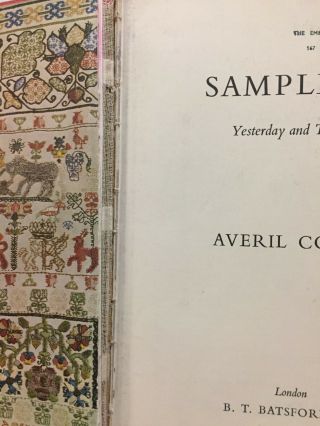 Samplers by Averil Colby - Vintage book from 1964 - 1st Edi - Collectable 5
