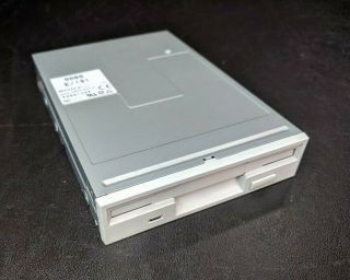 Sony Mpf920 - E 1.  44mb Internal 3.  5 " Floppy Disk Drive Fdd Retro Pc -