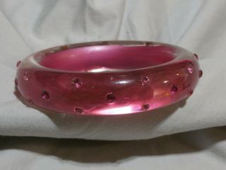 Vintage Clear Lucite Bracelet With Hot Pink Rhinestones Round And Chunky