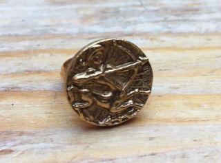 Vintage Coin Sagittarius Design Ring/retro Gold Tone/star Sign/astrology/kitsch