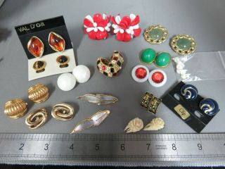 14 Pairs Of Vintage Clip On Earrings.  Some Signed.  Spare Backs Xed
