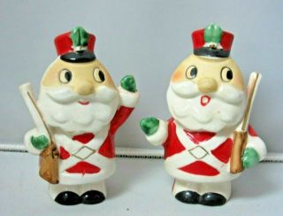 Vintage Napco Santa Claus W/ Rifle Salt & Pepper Shakers Ceramic Japan