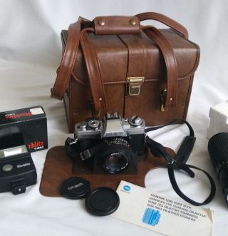 Xg - M Camera Minolta Starblitz Flash Attachment 80 - 200mm Lense Bag & Booklets