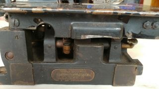 Vintage Union Special 246459 Vintage Industrial Sewing Serging Machine 7