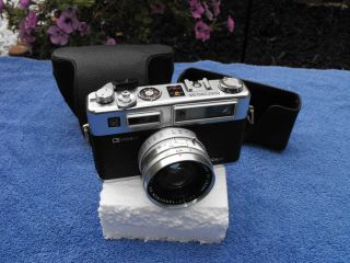 Vintage Yashica Electro 35 35mm Film Camera W/ Lens & Case