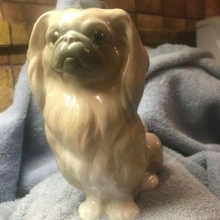 Vintage 1985 Retired Lladro Porcelain Sitting Pekingese Dog Figurine