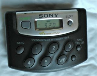 Vintage Sony Walkman SRF - M37V AM/FM/TV Weather Radio with Belt Clip 2