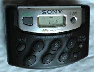 Vintage Sony Walkman SRF - M37V AM/FM/TV Weather Radio with Belt Clip 4