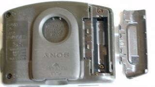 Vintage Sony Walkman SRF - M37V AM/FM/TV Weather Radio with Belt Clip 6