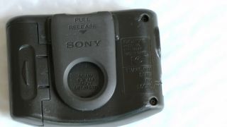 Vintage Sony Walkman SRF - M37V AM/FM/TV Weather Radio with Belt Clip 7