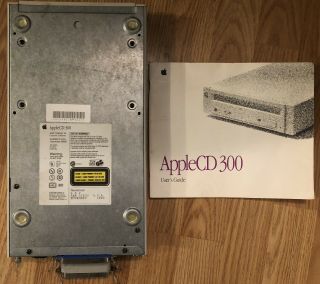Vintage 1993 AppleCD 300 M3023 External CD Drive with Cord & guide POWERS ON 3
