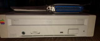 Vintage 1993 AppleCD 300 M3023 External CD Drive with Cord & guide POWERS ON 7